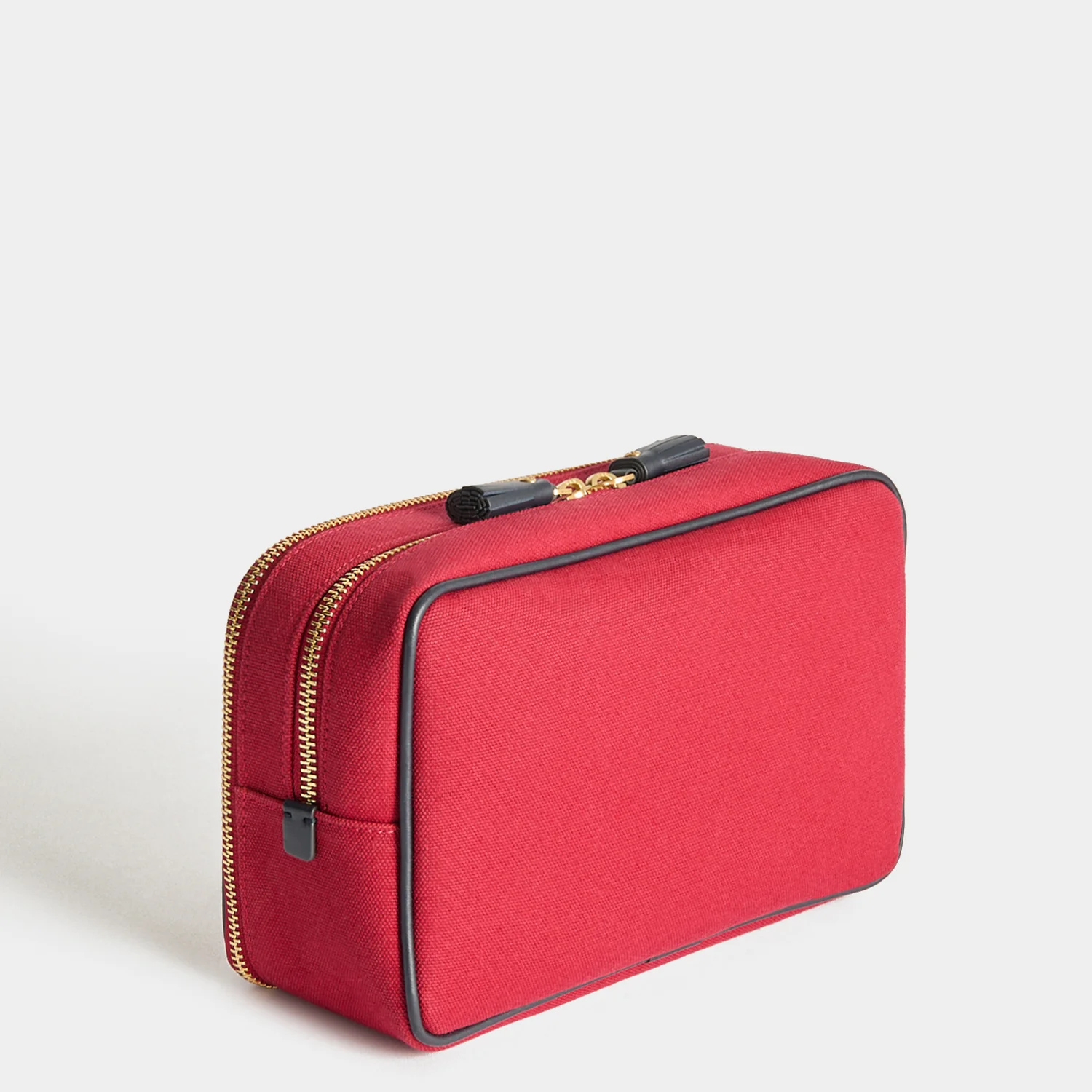 Bespoke Walton Washbag - Image 4