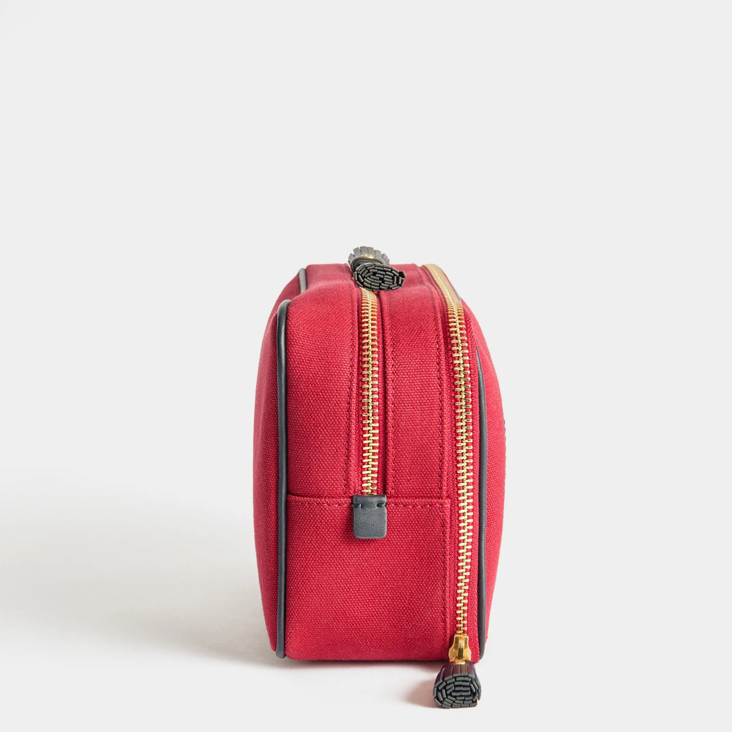 Bespoke Walton Washbag - Image 6