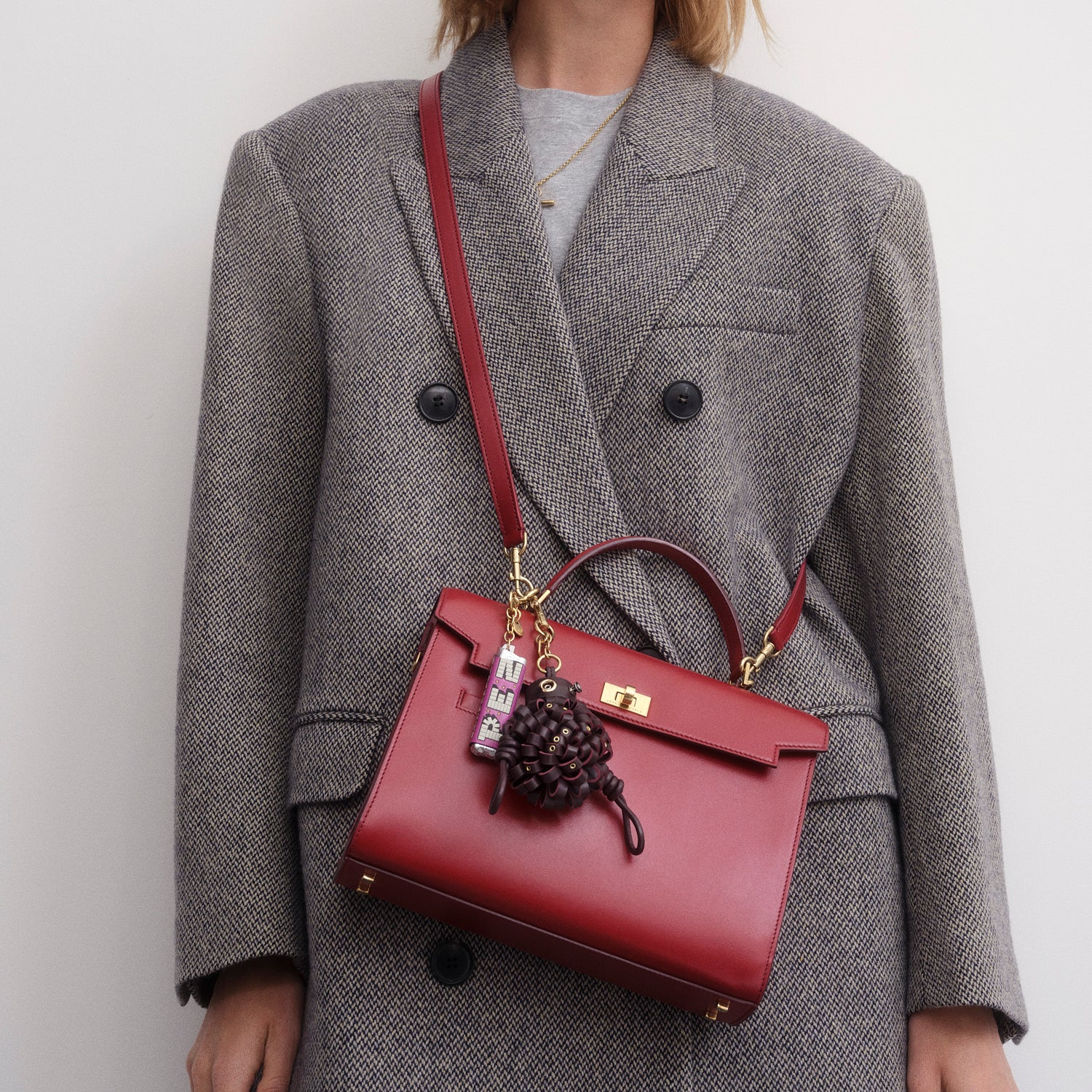 Mortimer Top Handle - Image 4