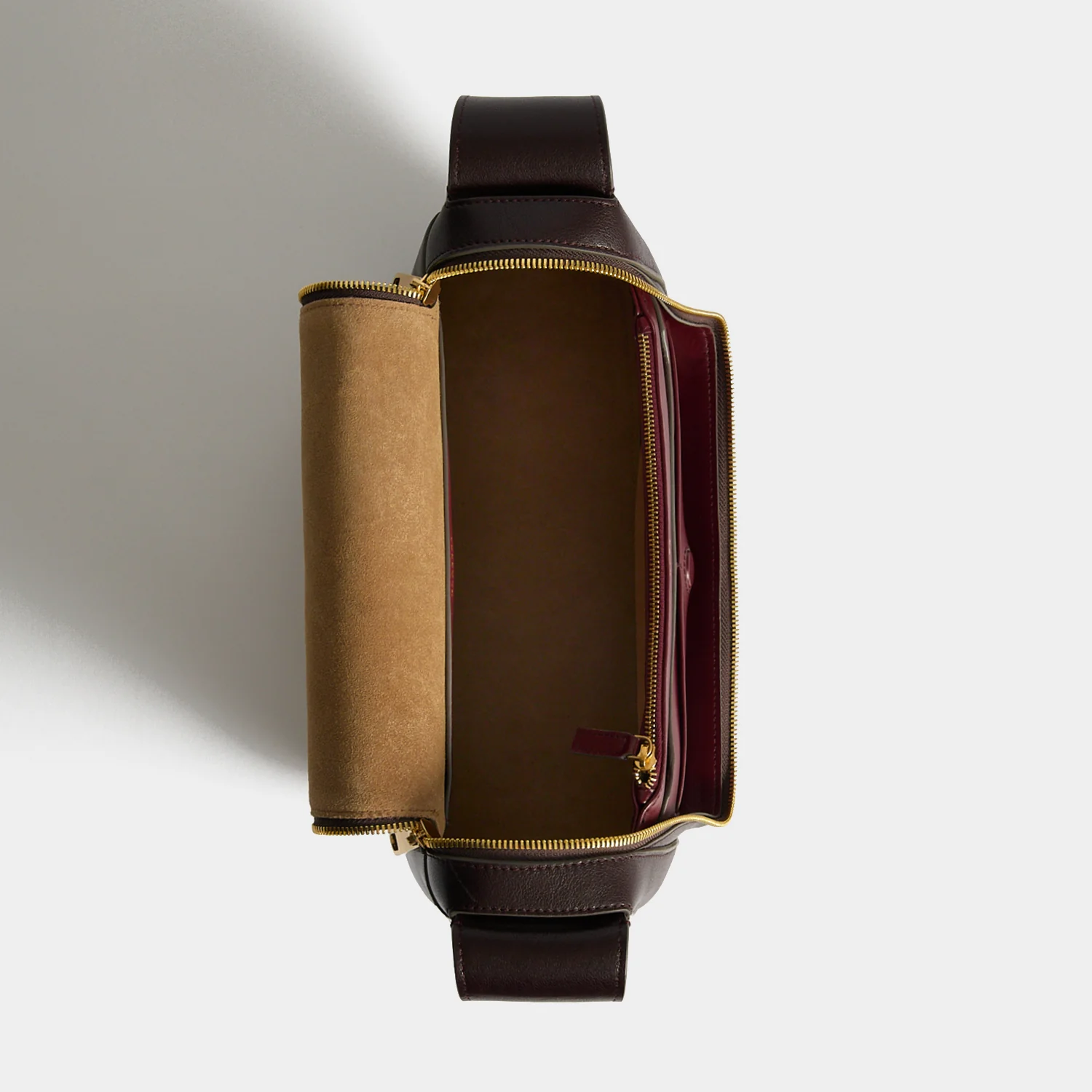 Vere Shoulder Bag - Image 9