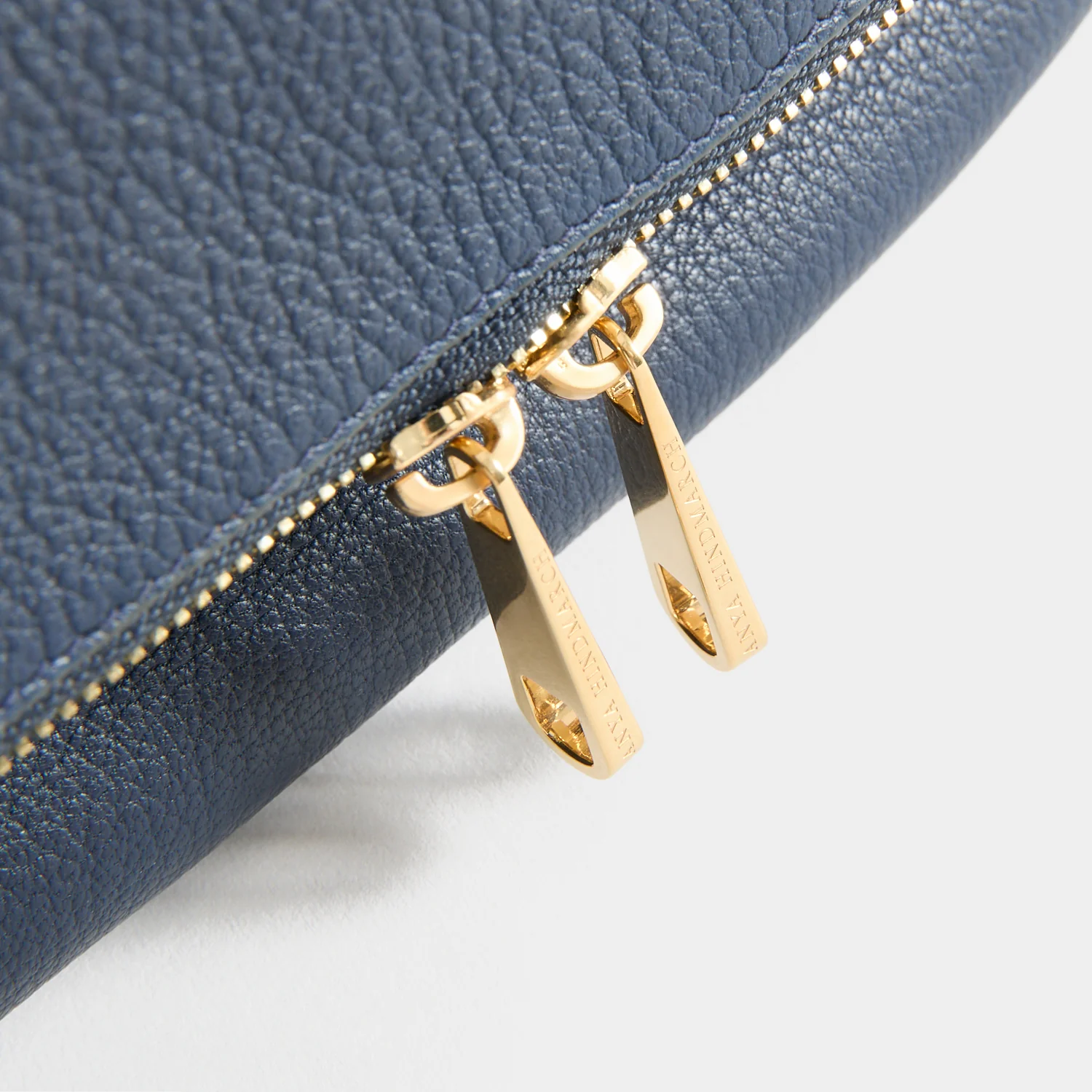 Vere Shoulder Bag - Image 4