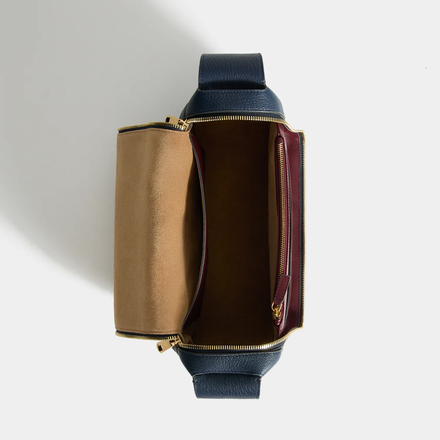 Vere Shoulder Bag - Image 5